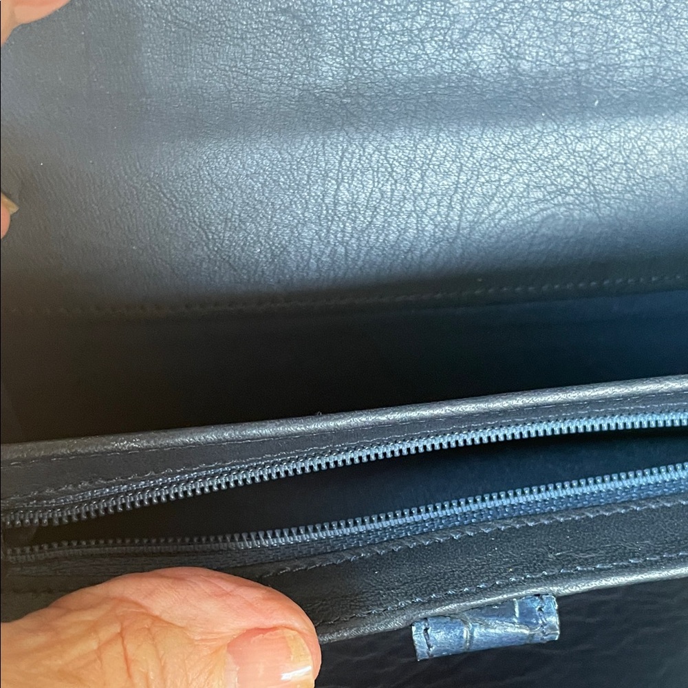 Dooney & Bourke Leather Navy Crocodile Embossed Wallet.   Made in Italy - Picture 6 of 8